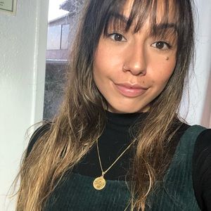 Meet your Posher, Jillian